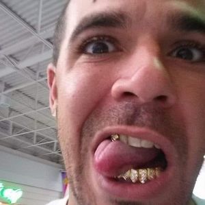 Meet your Posher, Alex